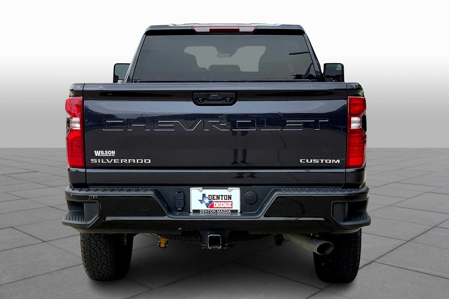 2024 Chevrolet Silverado 2500HD Custom photo 4