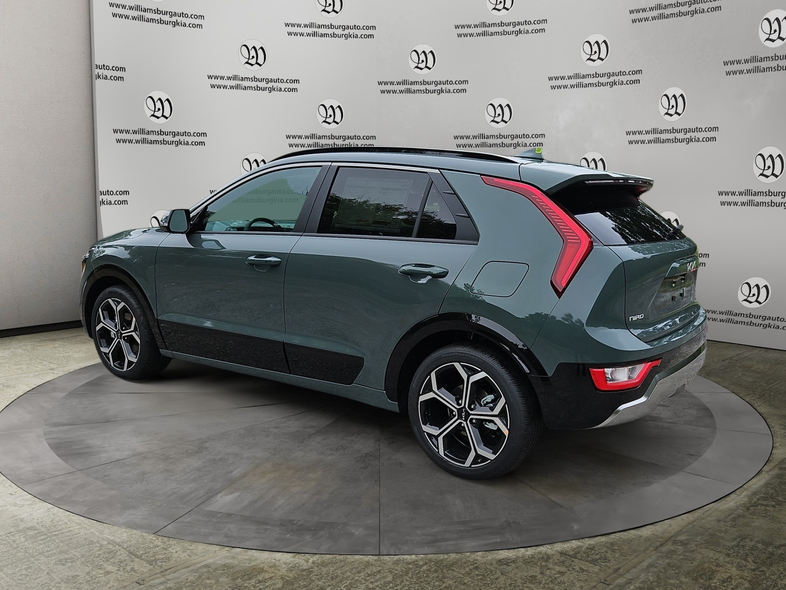 2025 Kia Niro EX Touring photo 3