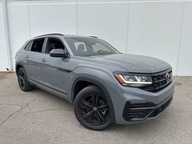 Certified 2022 Volkswagen Atlas Cross Sport SEL R-Line Black with VIN 1V2AE2CA1NC224467 for sale in Kansas City