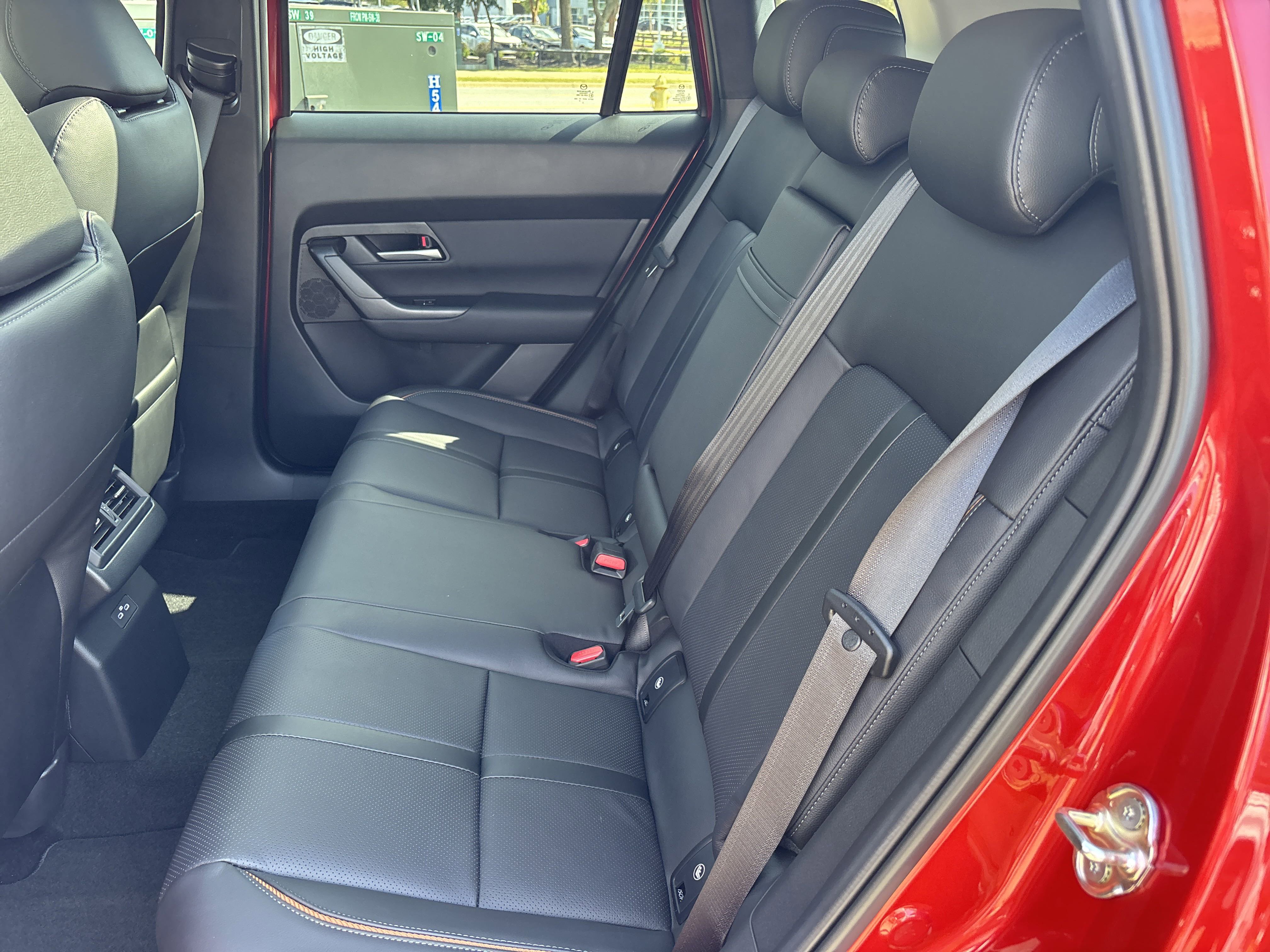 2026 Mazda CX-50 Premium photo 4