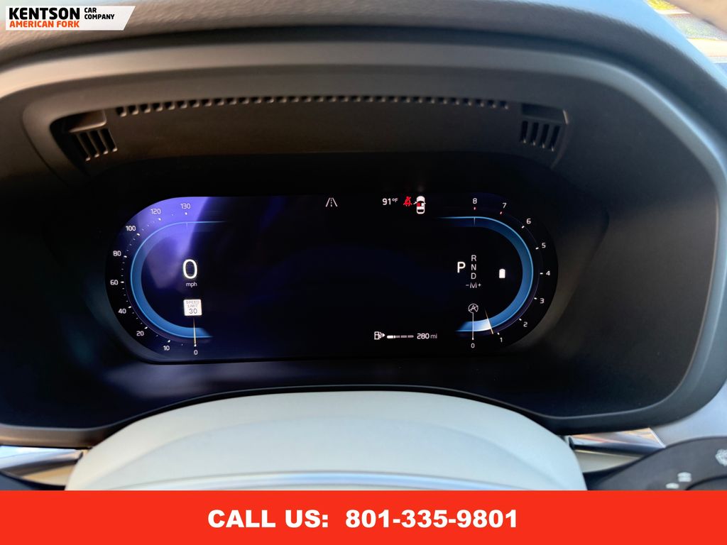 2024 Volvo XC60 Core photo 14