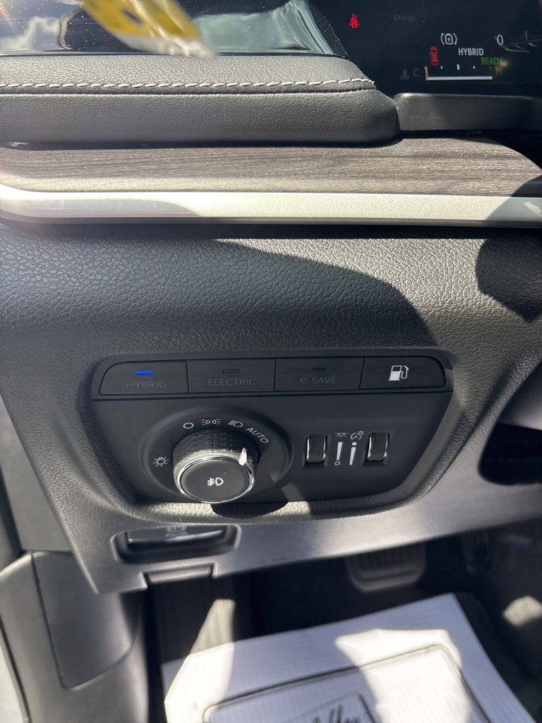 2023 Jeep Cherokee 4xe photo 22