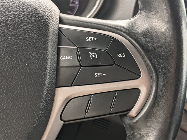 2020 Jeep Grand Cherokee Laredo E photo 21