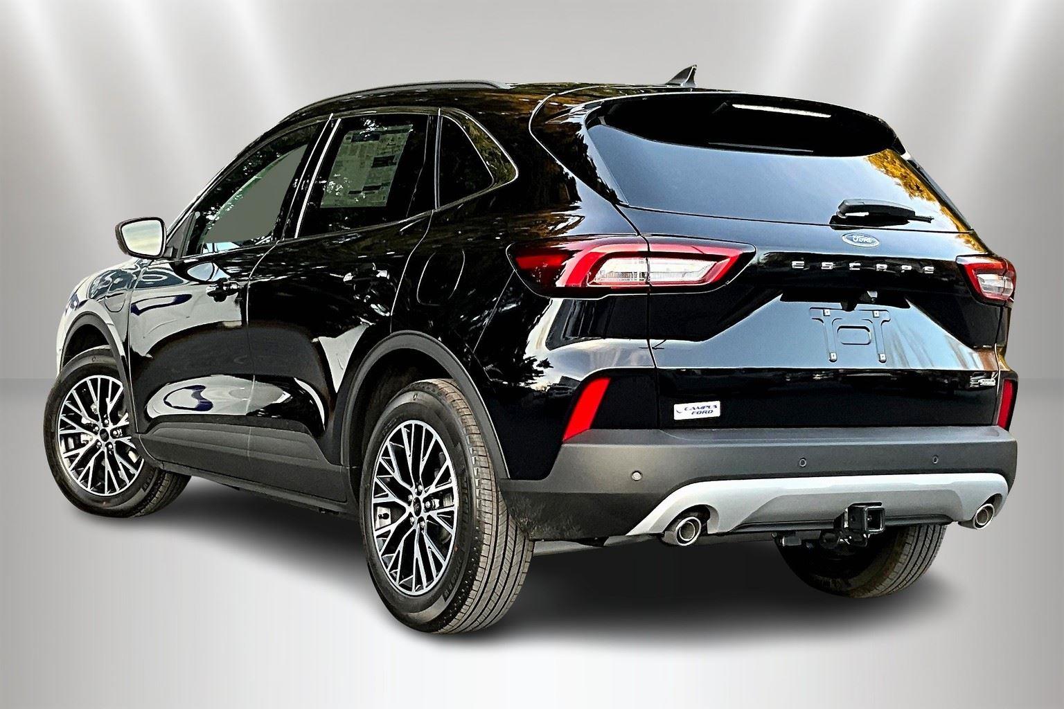 2025 Ford Escape Premium photo 3