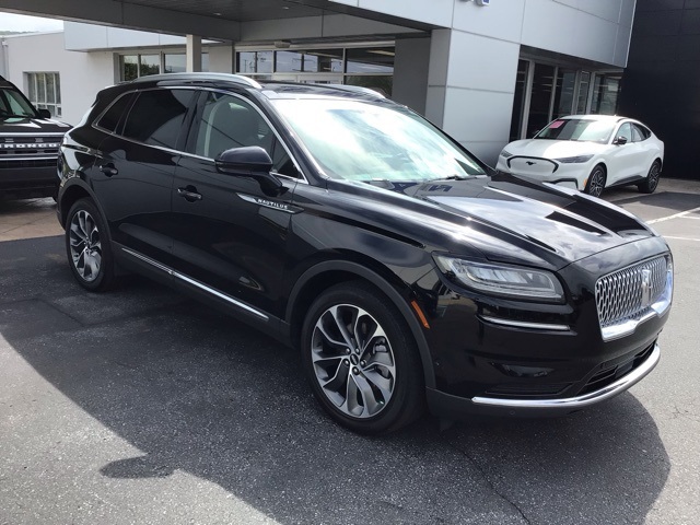 2022 Lincoln Nautilus Reserve's photo