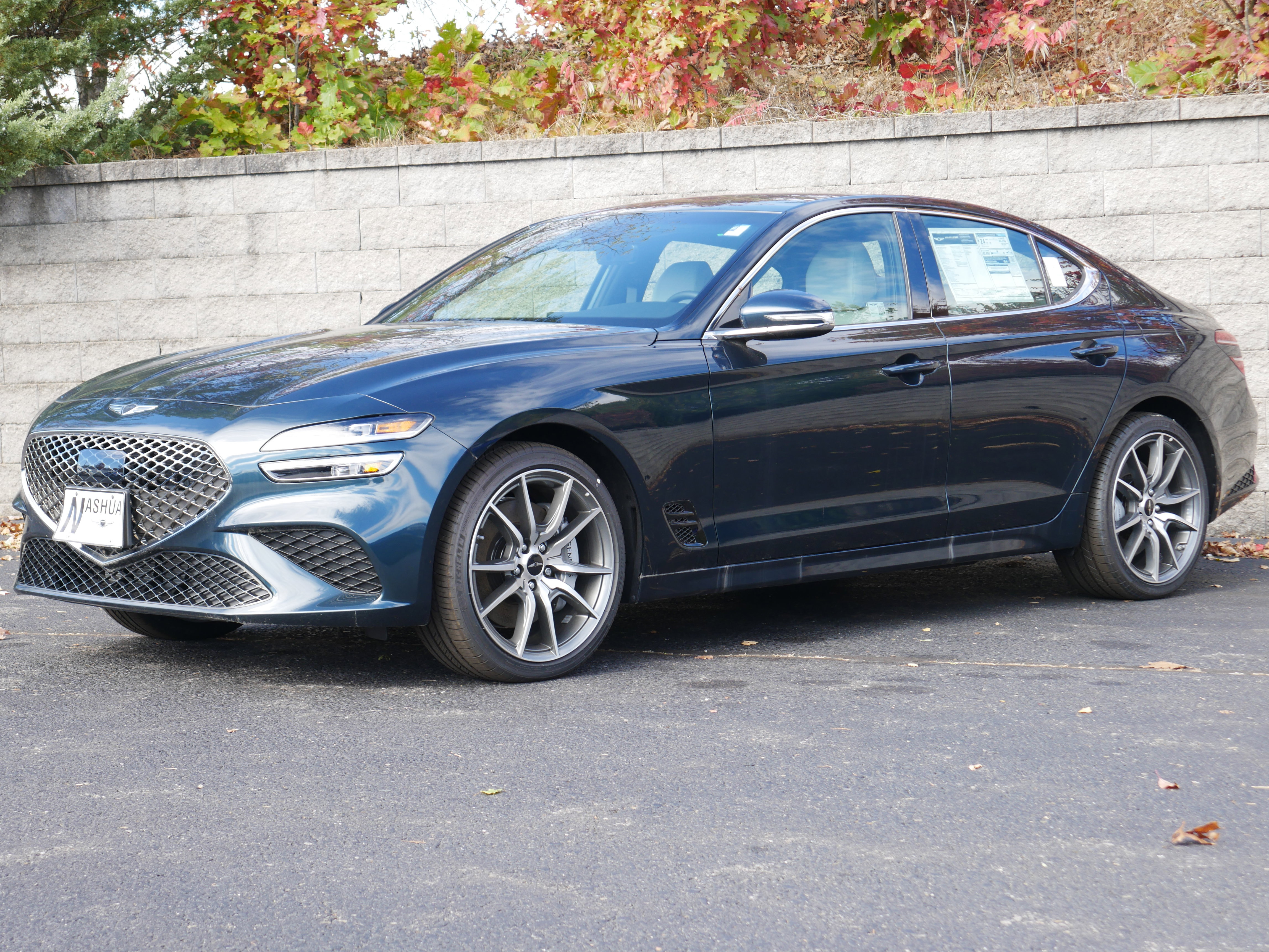 2025 GENESIS G70 Standard's photo