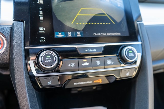 2018 Honda Civic Touring photo 21