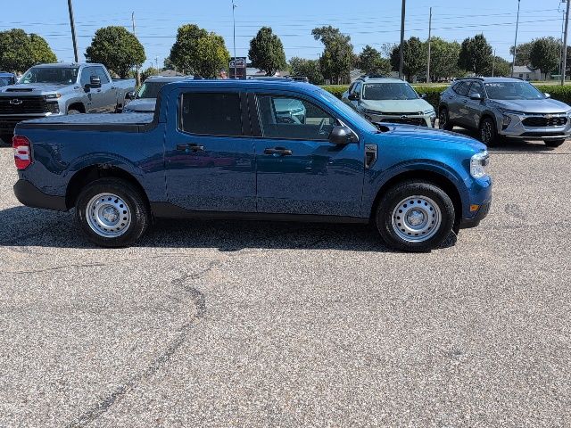 2024 Ford Maverick XL photo 14