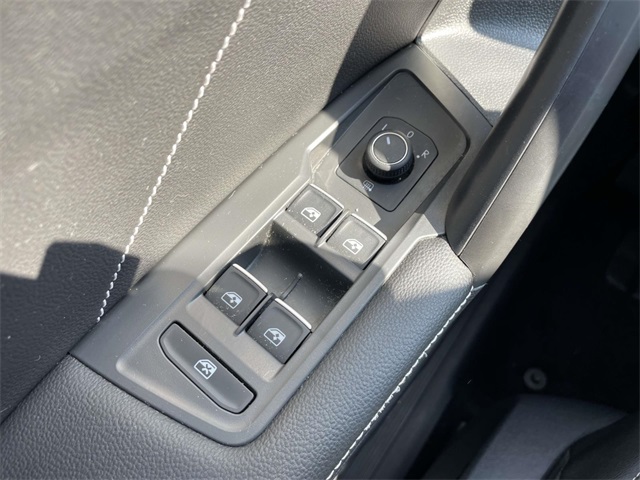 2022 Volkswagen Tiguan SE photo 26
