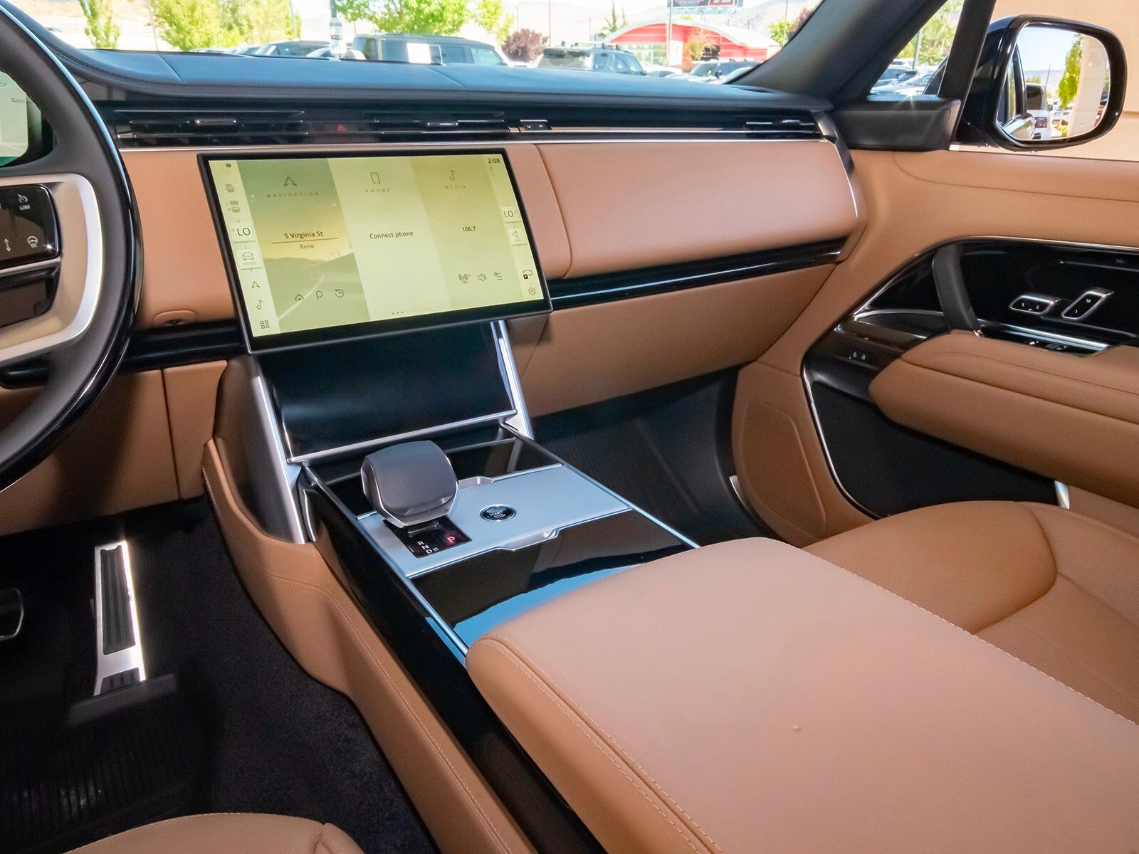 2025 Land Rover Range Rover SE photo 23