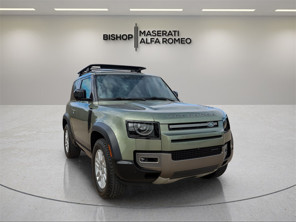 2022 Land Rover Defender X's photo