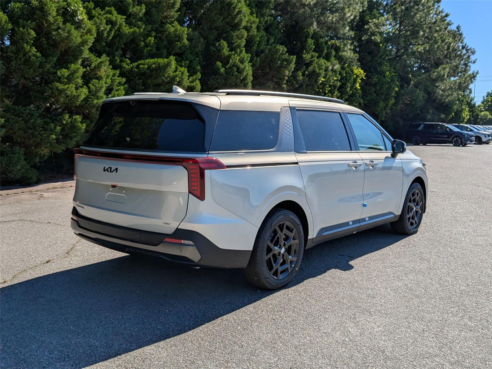 2025 Kia Carnival SX Prestige photo 7