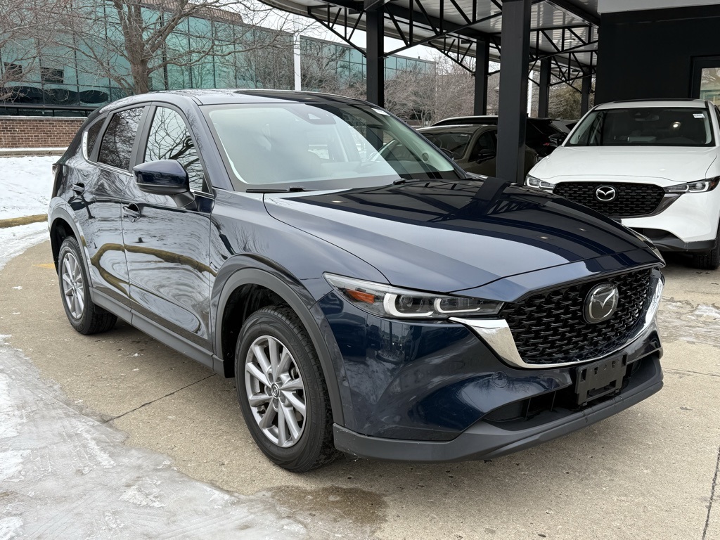 2022 Mazda CX-5 S Select Package's photo