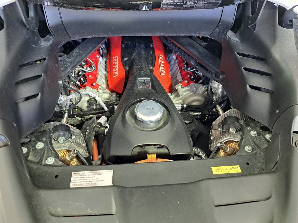 2024 Ferrari SF90 Spider Base photo 4