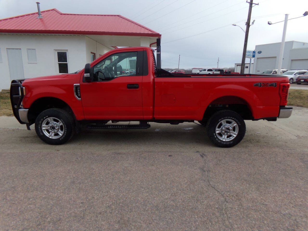 2017 Ford F-250 XLT photo 3