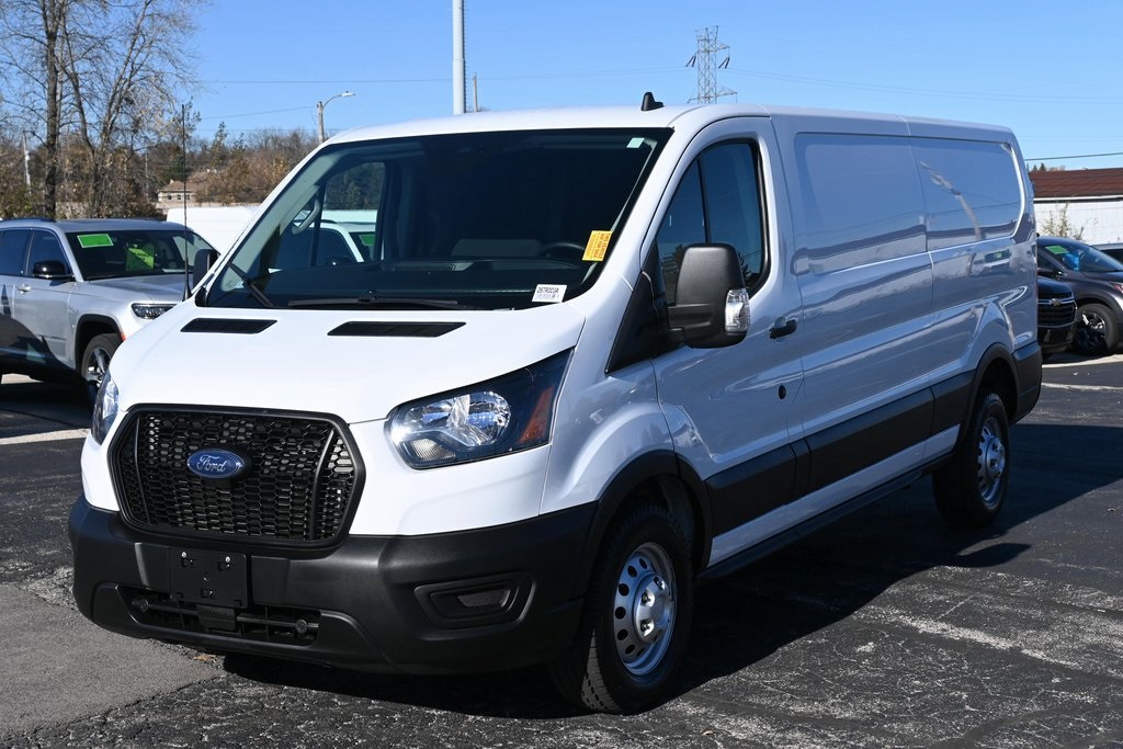 2022 Ford Transit photo 3