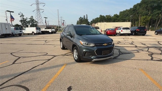 Certified 2022 Chevrolet Trax LT with VIN KL7CJPSM2NB536816 for sale in Hales Corners, WI