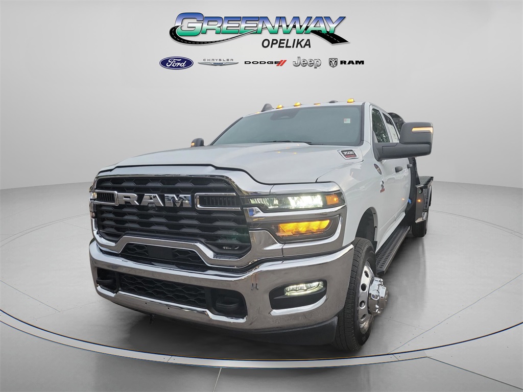 2026 Ram 3500 Tradesman photo 3