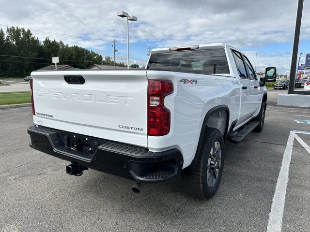 2026 Chevrolet Silverado 2500HD Custom photo 12