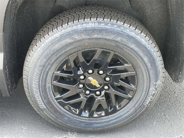 2025 Chevrolet Silverado EV LT photo 9