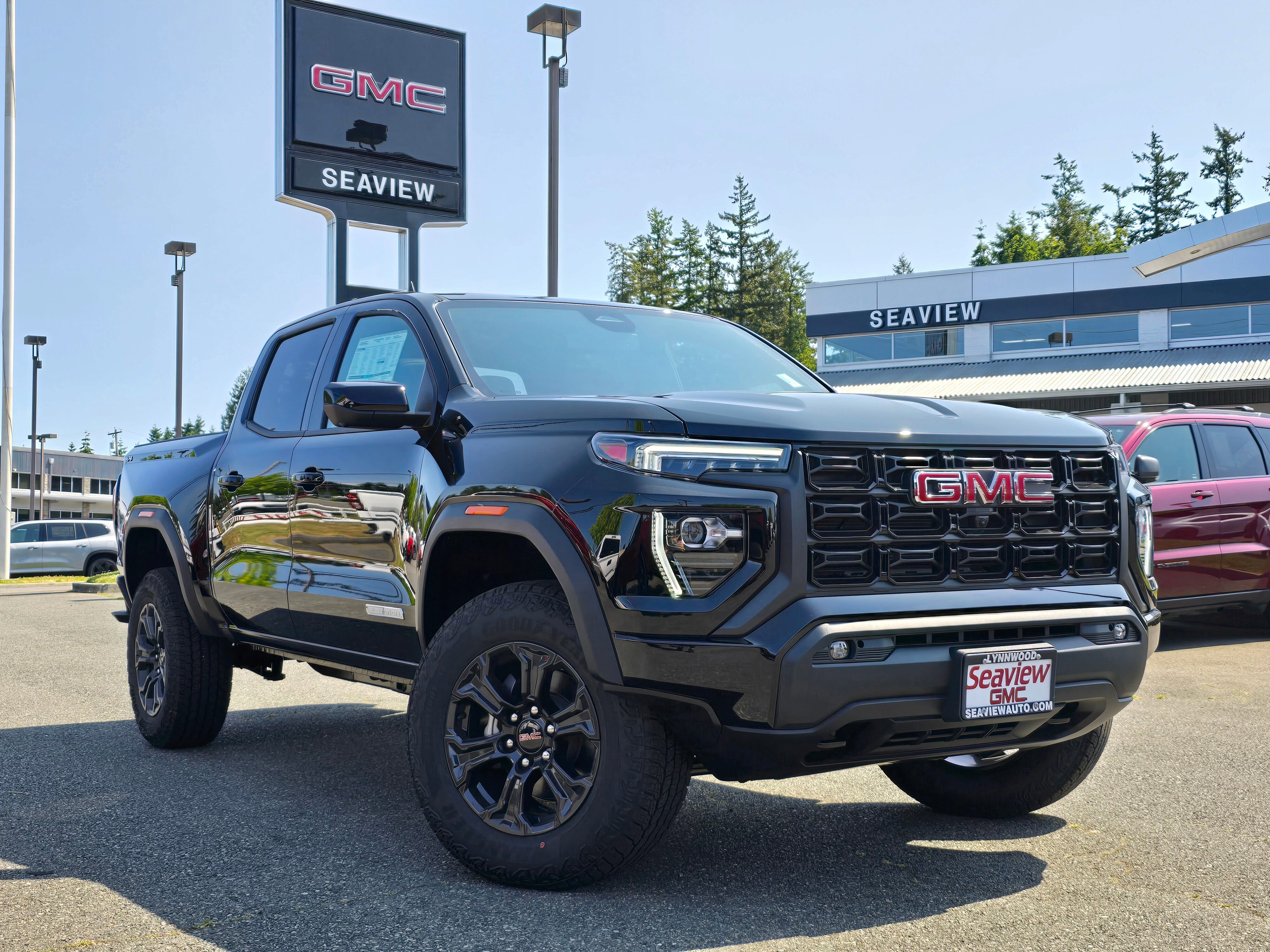 2025 GMC Canyon Elevation's photo