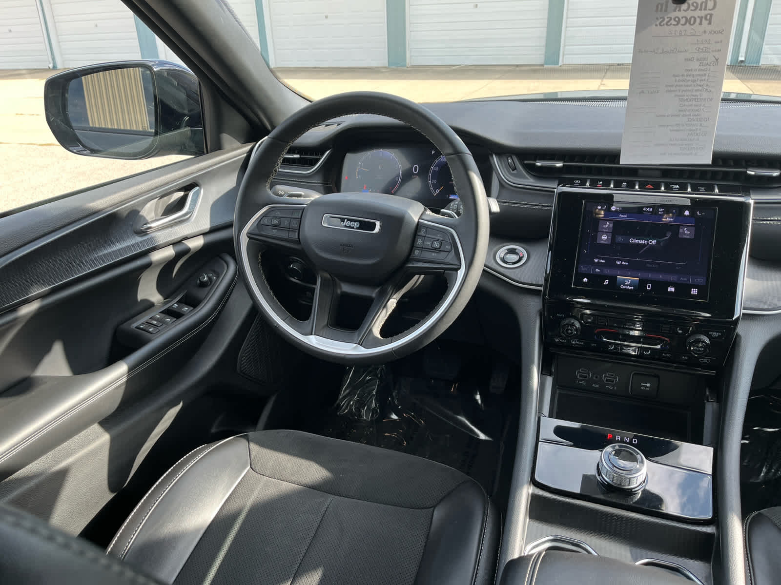 2024 Jeep Grand Cherokee Altitude photo 18
