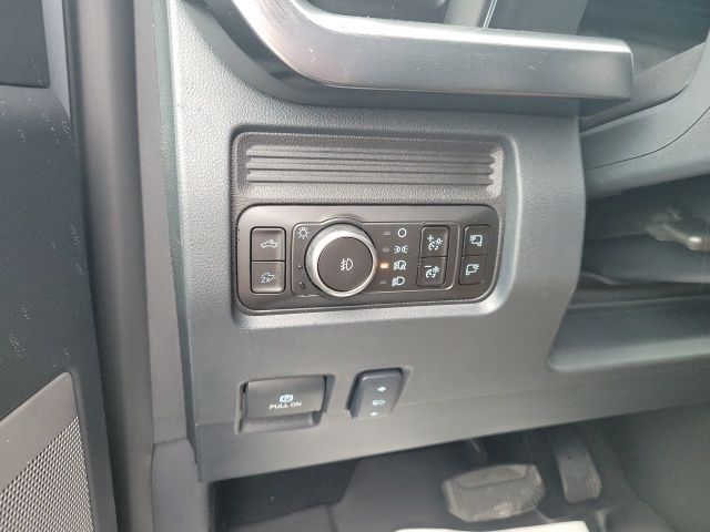 2026 Ford F-250 photo 18