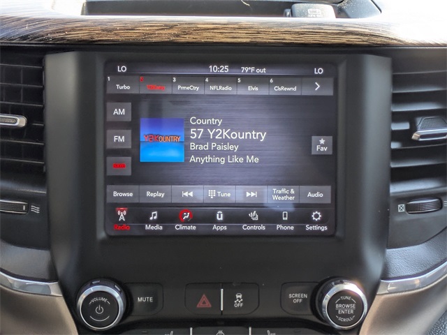 2021 Ram 2500 Laramie photo 17