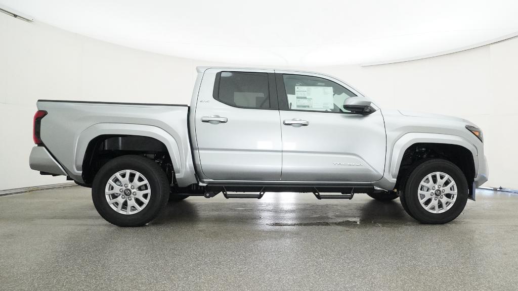 2025 Toyota Tacoma SR5 4x4 Double Cab photo 26
