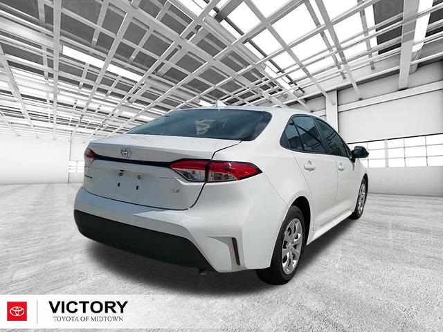 2023 Toyota Corolla LE photo 3