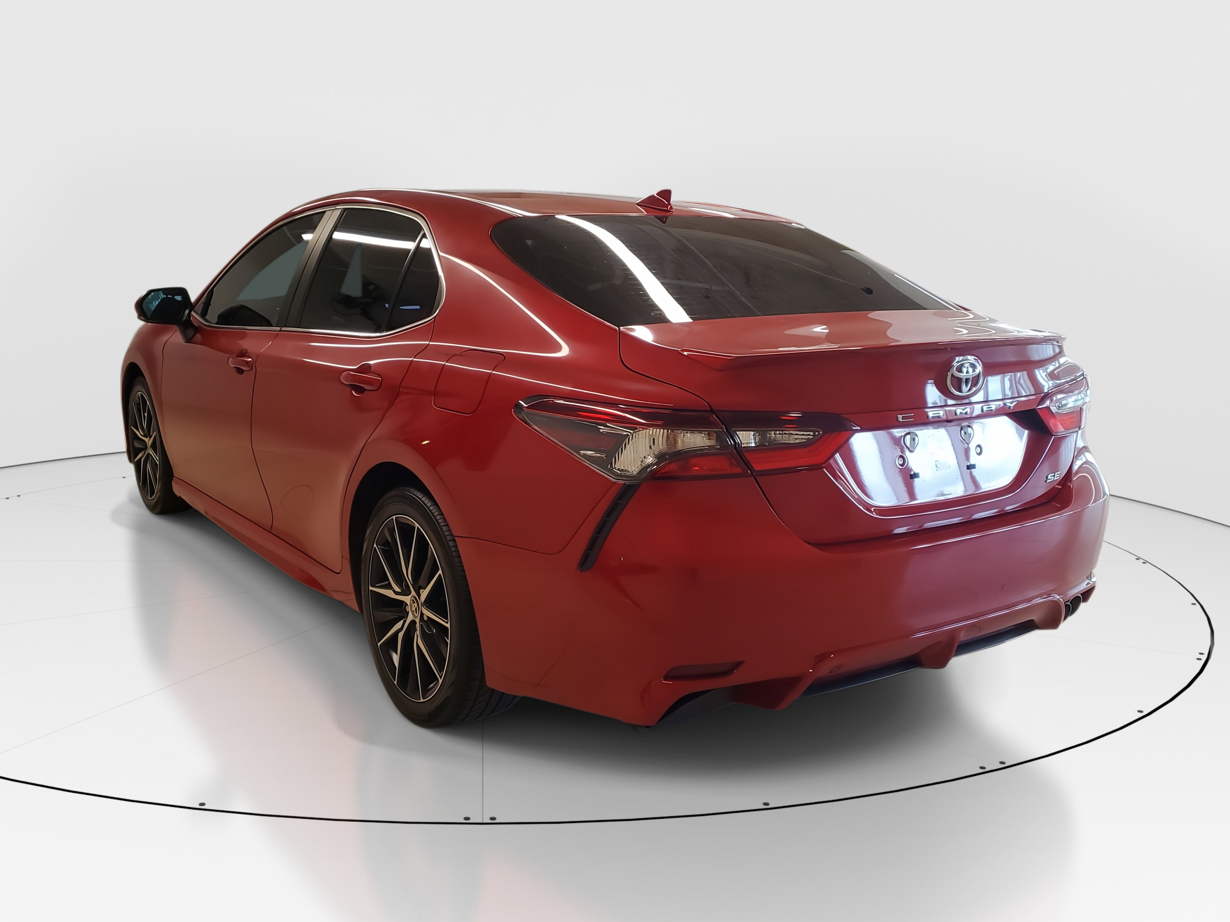 2022 Toyota Camry SE photo 6