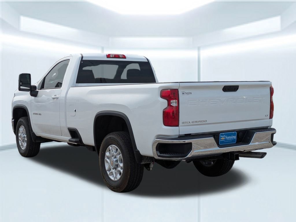 2025 Chevrolet Silverado 2500HD LT photo 3