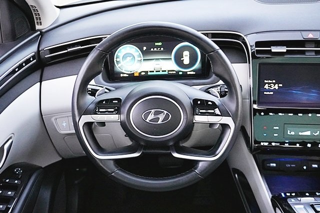 Used 2022 White Hyundai Limited image 21