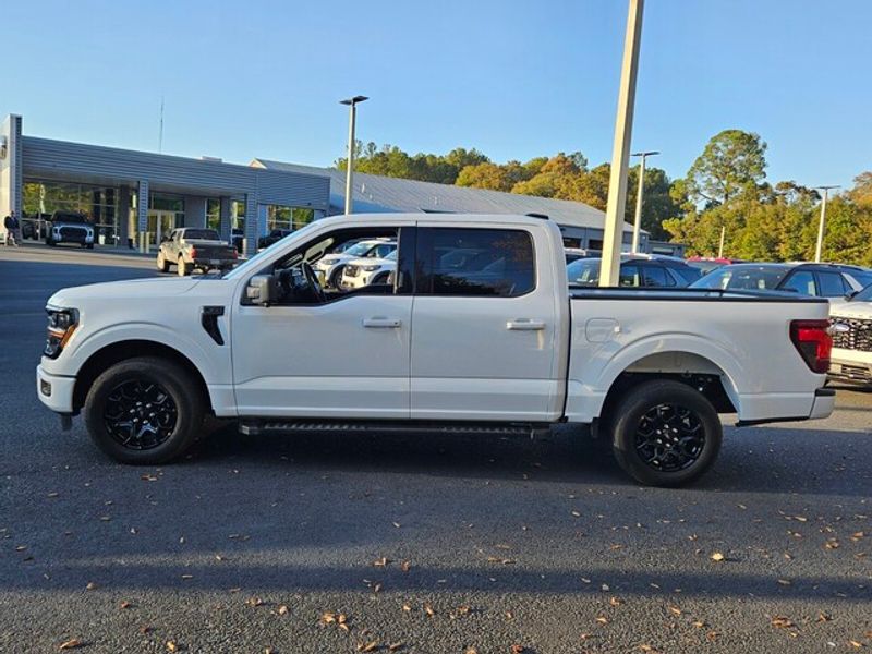 2024 Ford F-150 XLT photo 2