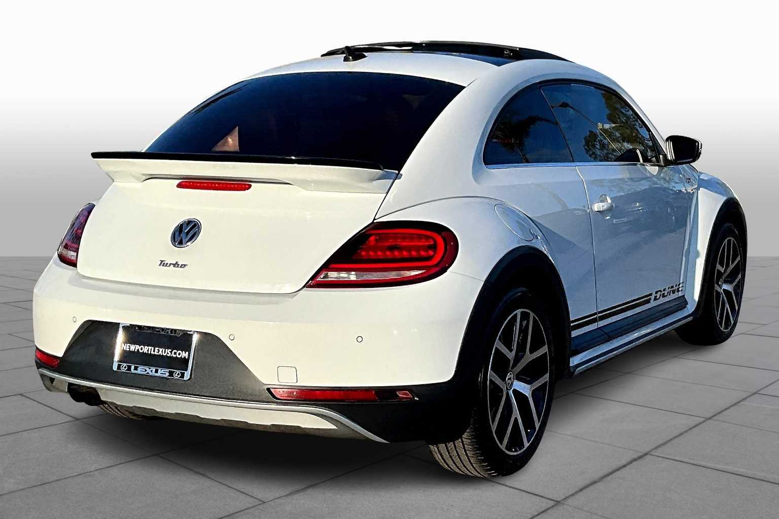2018 Volkswagen Beetle Dune photo 11