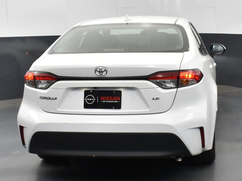 2024 Toyota Corolla LE photo 6