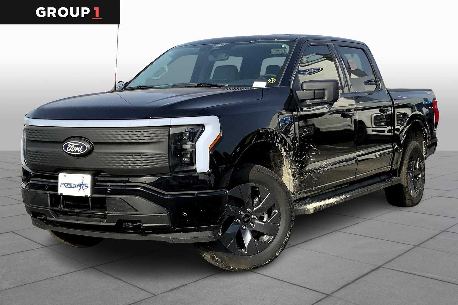2025 Ford F-150 Lightning Flash's photo