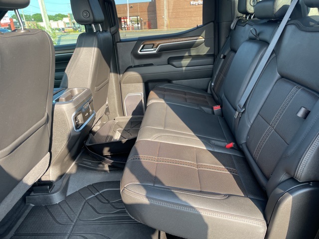2022 Chevrolet Silverado 1500 High Country photo 28
