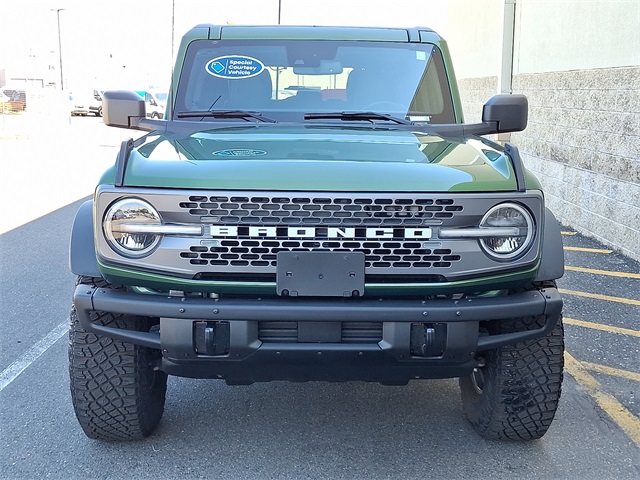 2024 Ford Bronco Badlands photo 2
