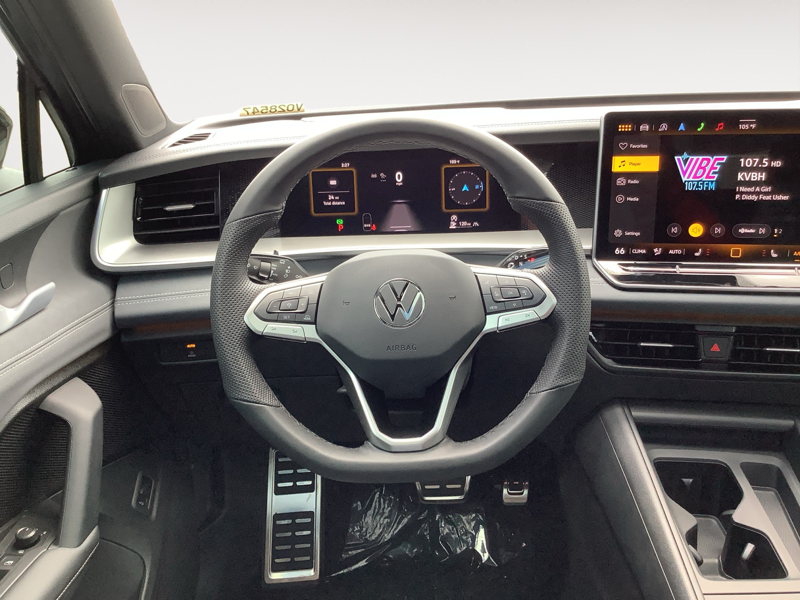 2025 Volkswagen Tiguan SE R-Line Black photo 12