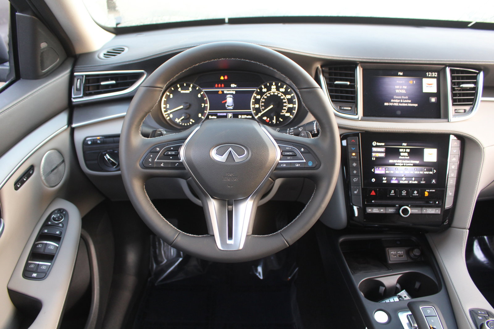 2025 Infiniti QX50 Luxe photo 16