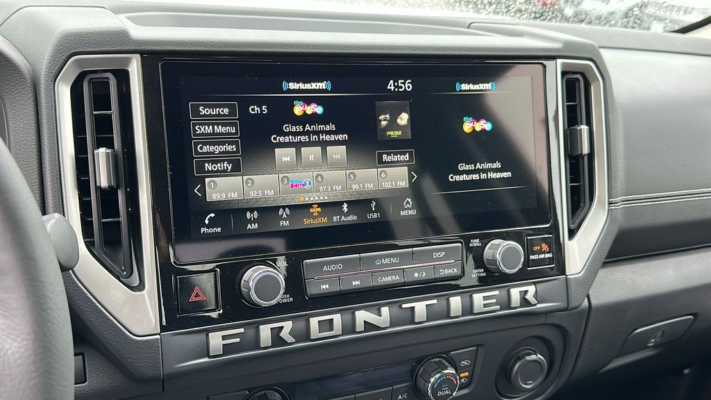 2025 Nissan Frontier SV photo 15