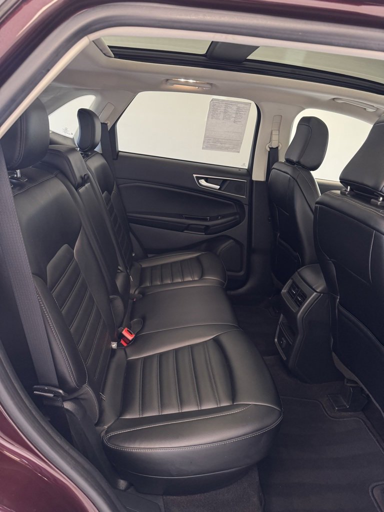 2020 Ford Edge SEL photo 20