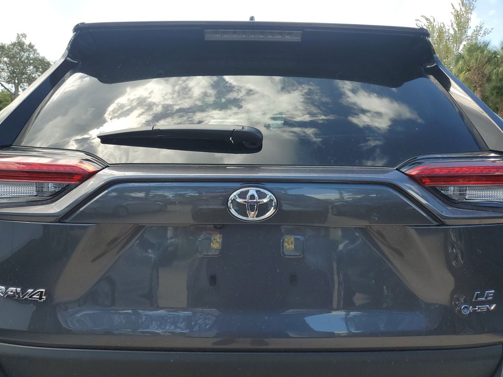 2025 Toyota RAV4 Hybrid LE photo 11