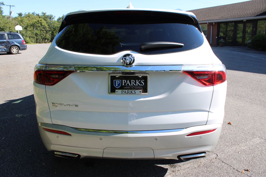 2024 Buick Enclave Premium photo 8