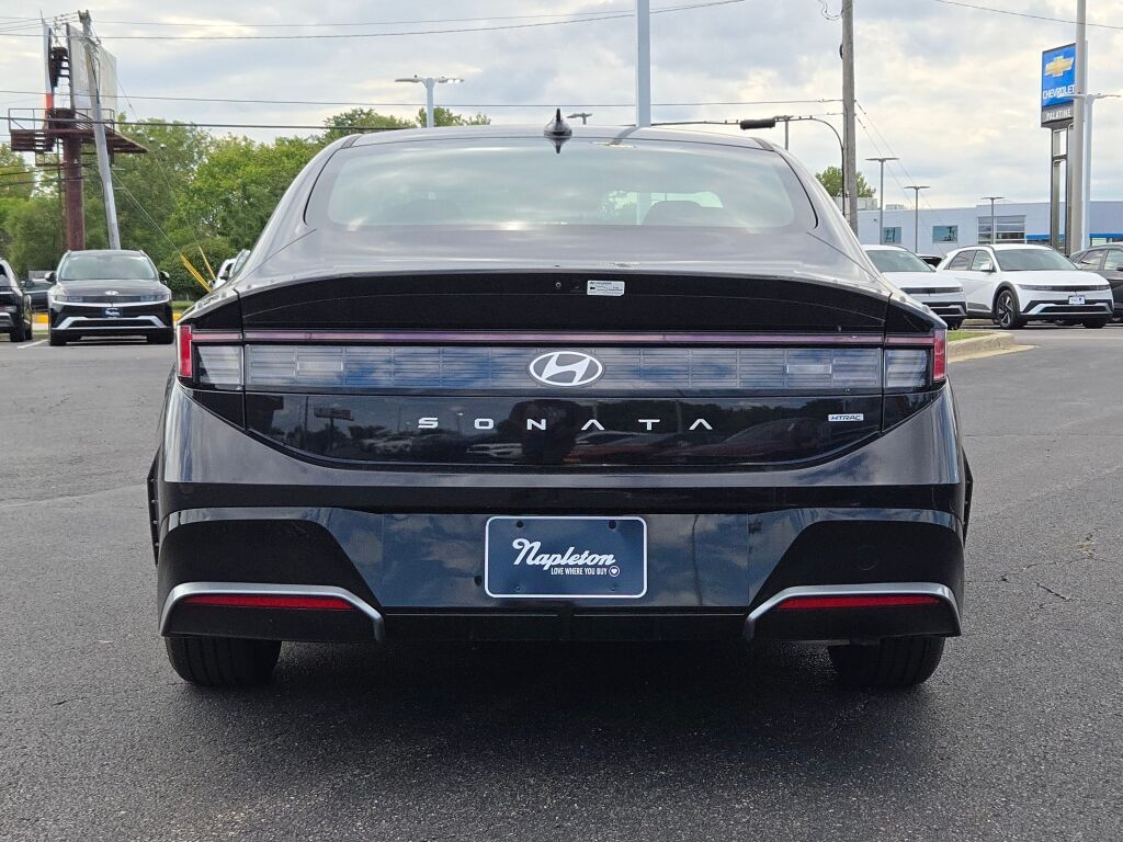 2024 Hyundai Sonata SEL photo 12