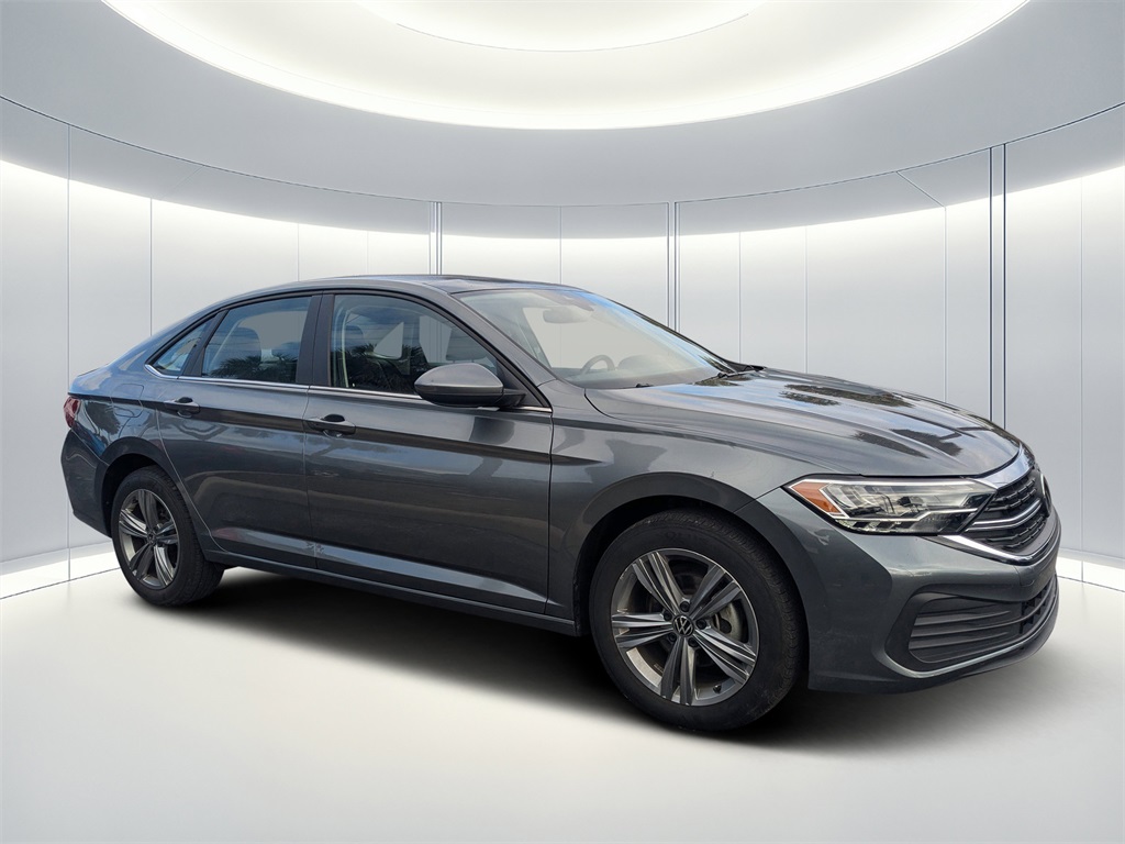 2024 Volkswagen Jetta SE's photo