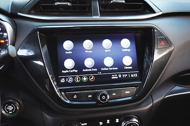 Used 2022 White Chevrolet LT image 25