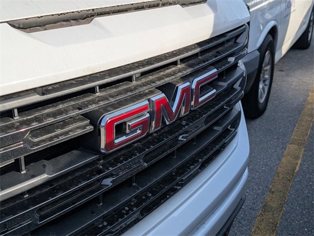 2025 Gmc Sierra EV Denali photo 3