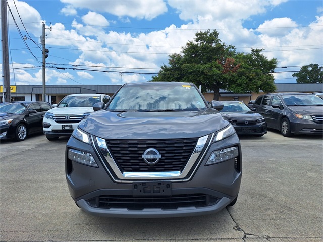 2023 Nissan Rogue SV photo 2